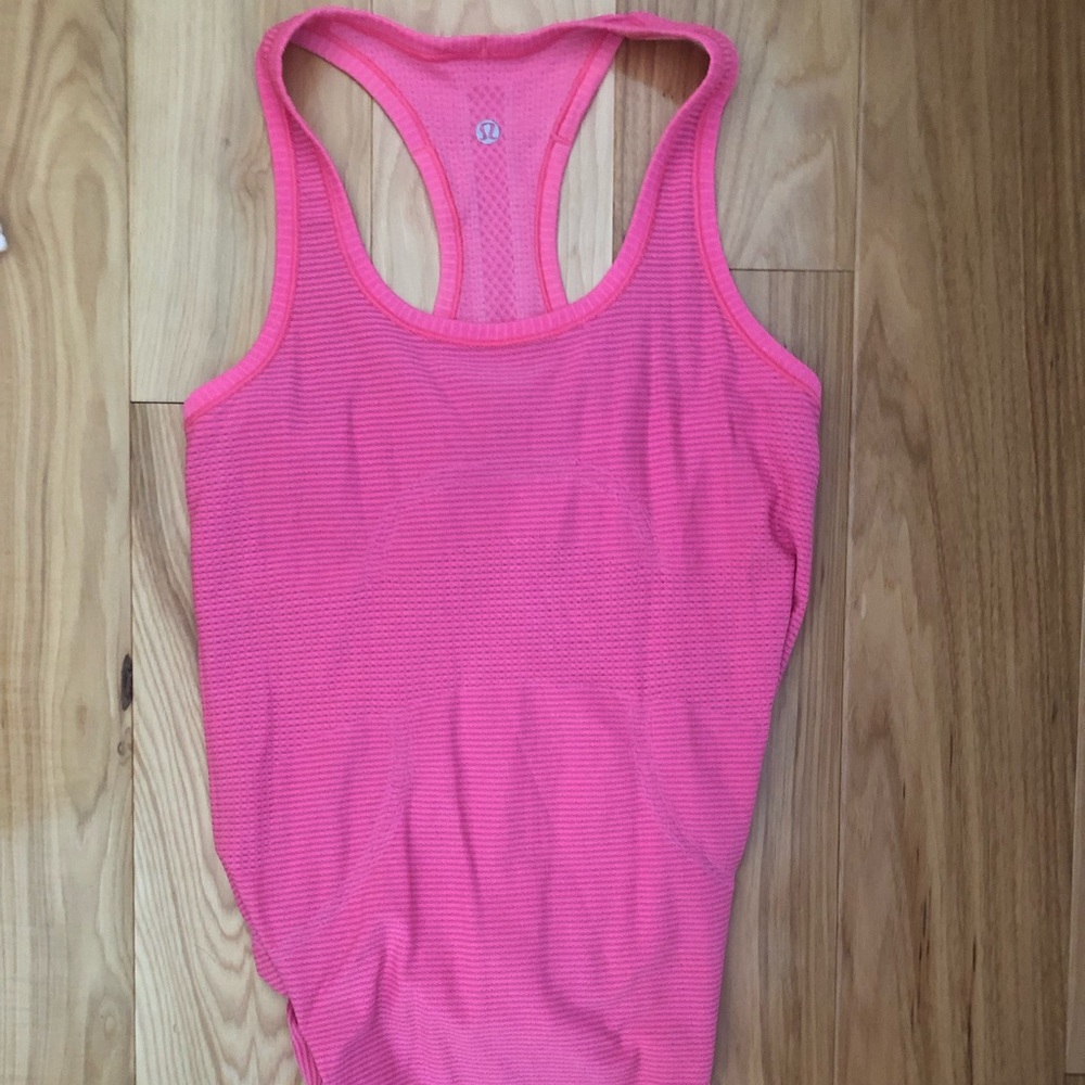 Lululemon tank size 4